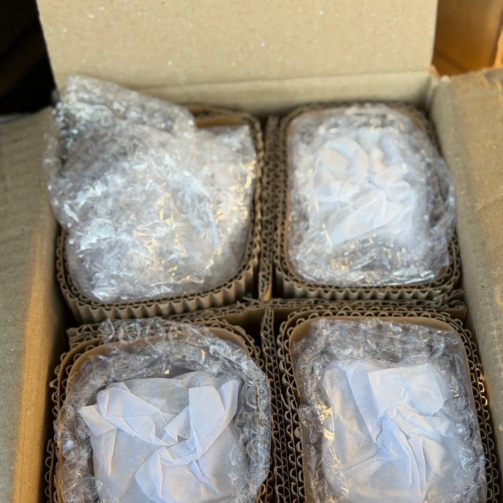 4 Threshold Vertebrae Spine Bone Back Pillar Candles and 4 Skull Velvet Runners
